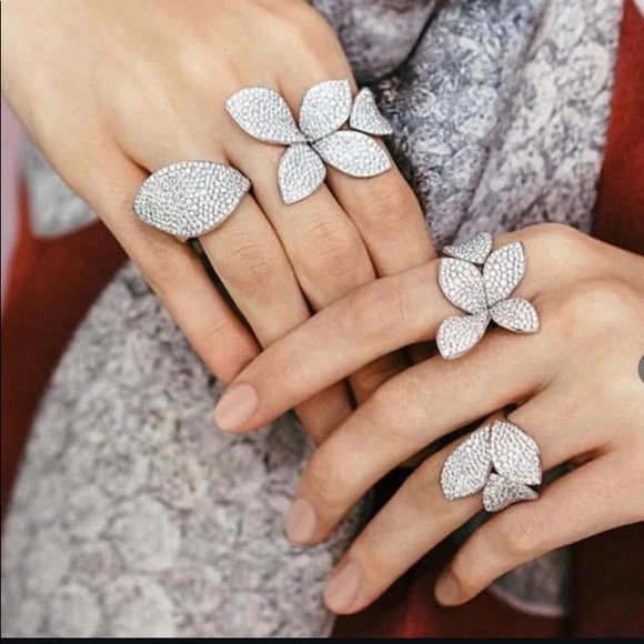 Beautiful 925 Silver Ring - Picture 5 of 13